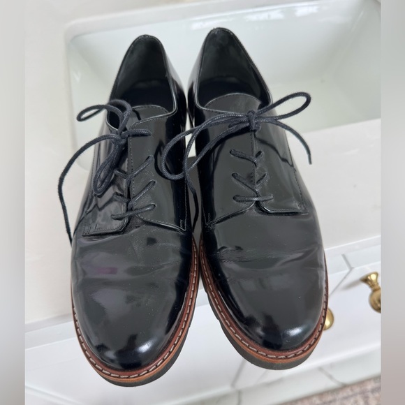 STUART WEITZMAN WOMENS Patent leather Oxford 7 - Picture 1 of 4